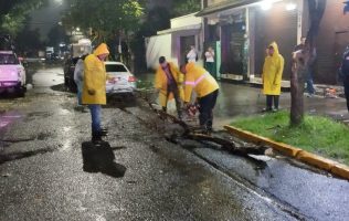 Despliega Tlalnepantla operativo por lluvias y caída de árboles