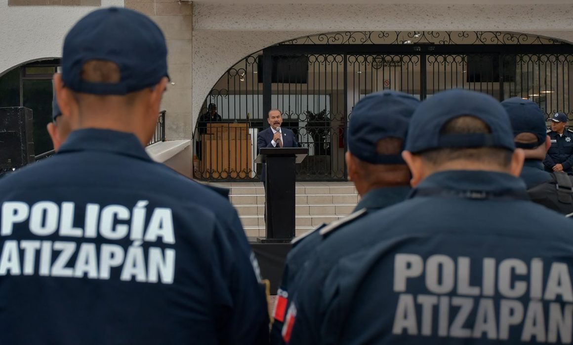 Destina Atizapán 10 mdp a incremento salarial para sus mil 273 policías