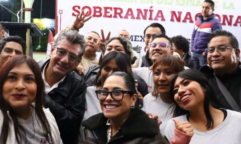 Destrozan a Domingo Zenteno; acusan extorsión y abandono en asamblea