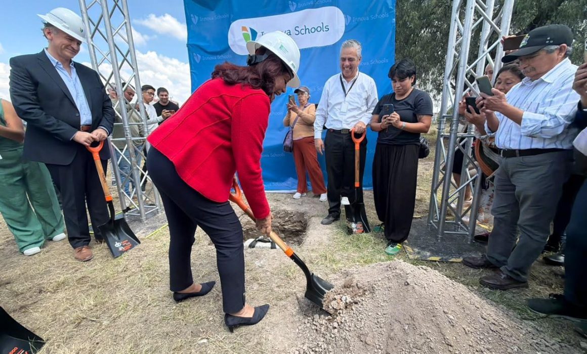 Encabeza Rosi Wong primera piedra de nuevo plantel en Tecámac
