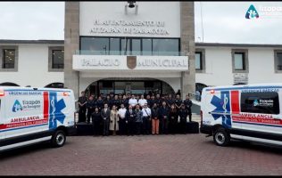 Entrega Pedro Rodríguez 2 ambulancias para emergencias en Atizapán