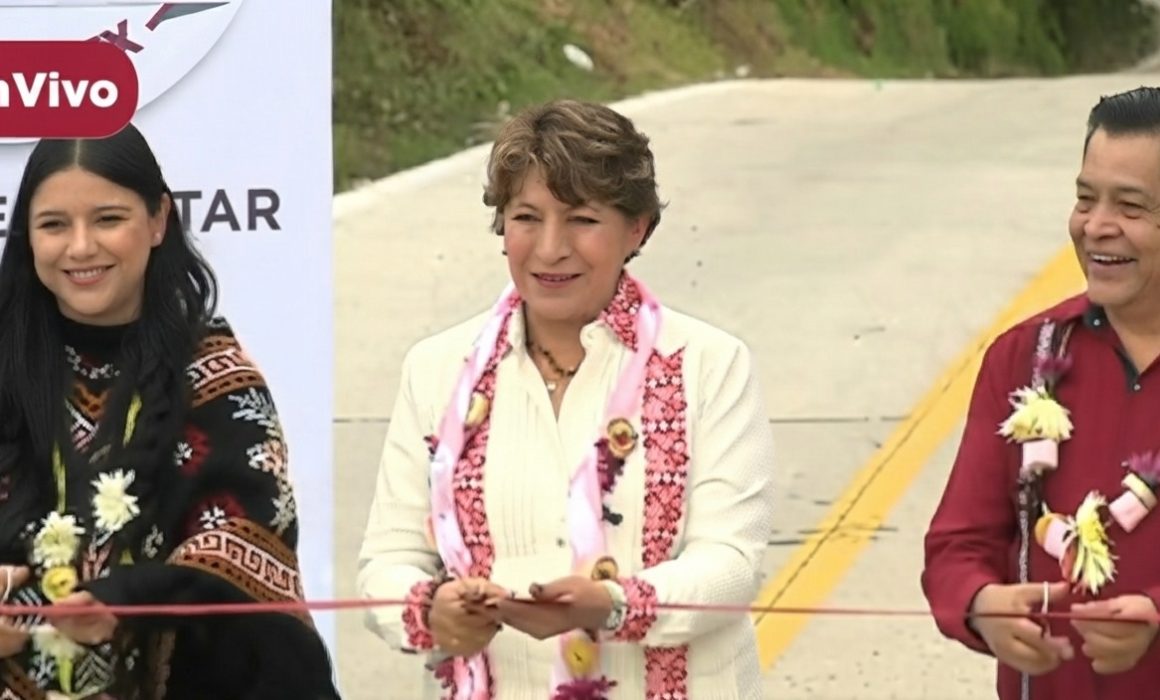 Entrega gobernadora Delfina Gómez nueva carretera en Donato Guerra