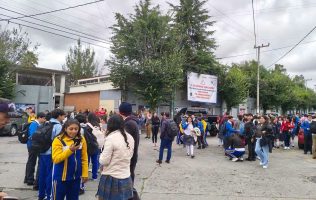 Evacuan a mil 400 personas de tres escuelas en Toluca por fuga de gas