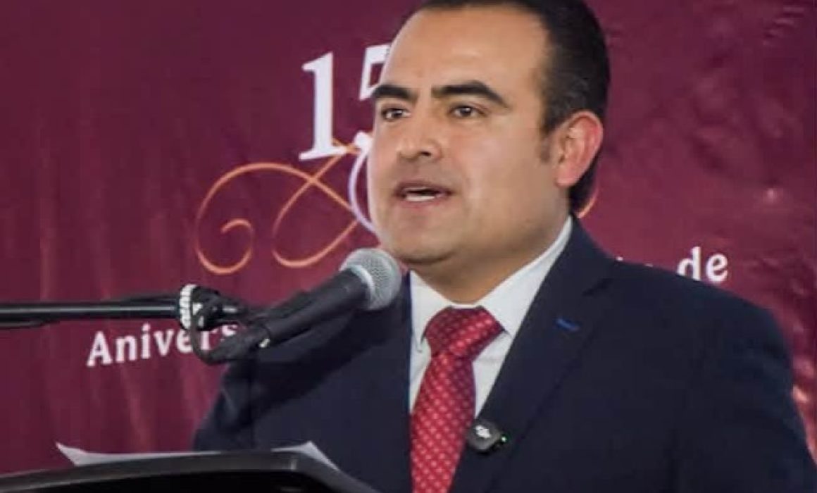 Exhibe Xalatlaco carencias al traer a director colombiano al CeMART