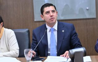 Exige Carlos Zurita frenar construcciones en zonas de riesgo del Edomex