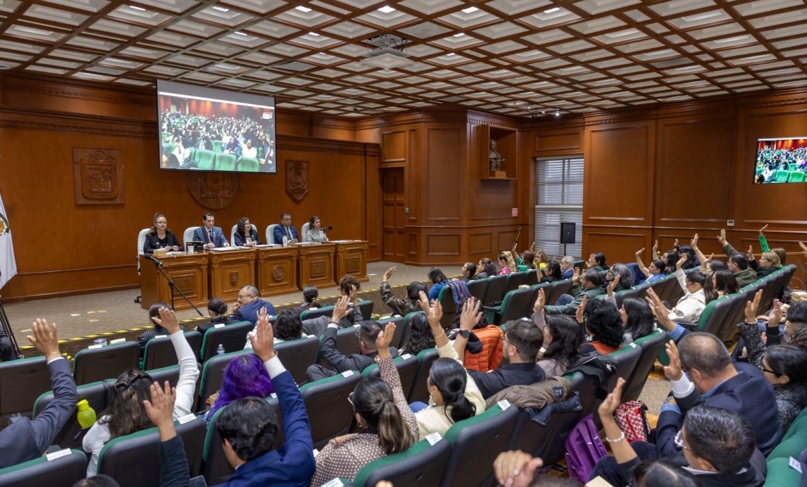 Fortalece Consejo Universitario UAEMéx apoyo a estudiantes