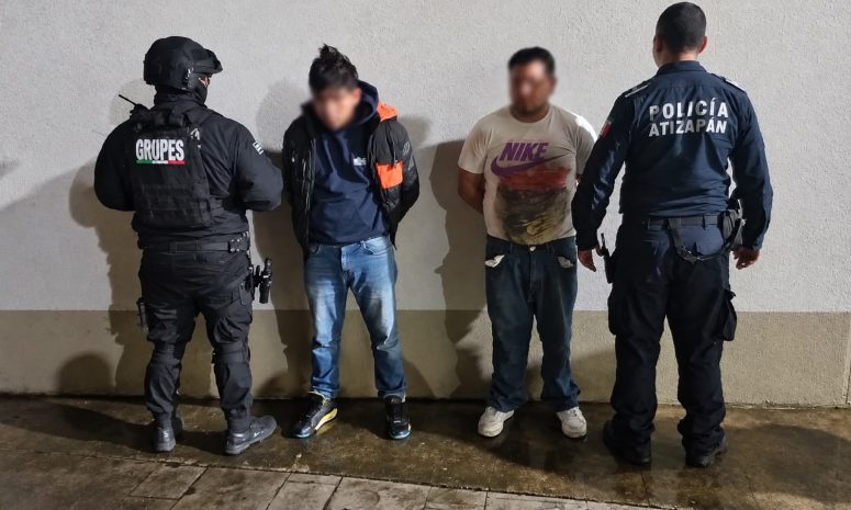 Frustran secuestro exprés y detienen a dos sujetos en Atizapán