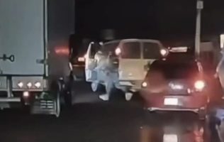 Graban violento asalto en la México-Cuautla; testigos huyen en reversa