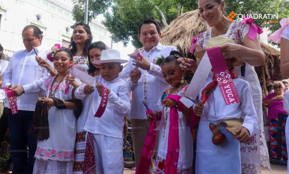 Inauguran Muestra Estatal de Altares para celebrar la muerte y la vida