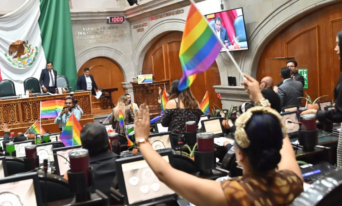 Incorpora Edomex a población LGBT+ en atención social prioritaria