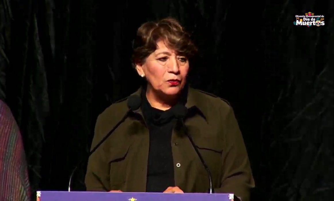 Invita Delfina Gómez a visitar la Ofrenda Monumental de Día de Muertos
