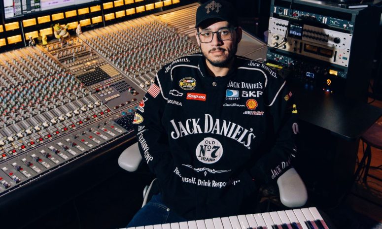 Lanza Rivs producción propia y tiene en la mira al fans mexiquenses
