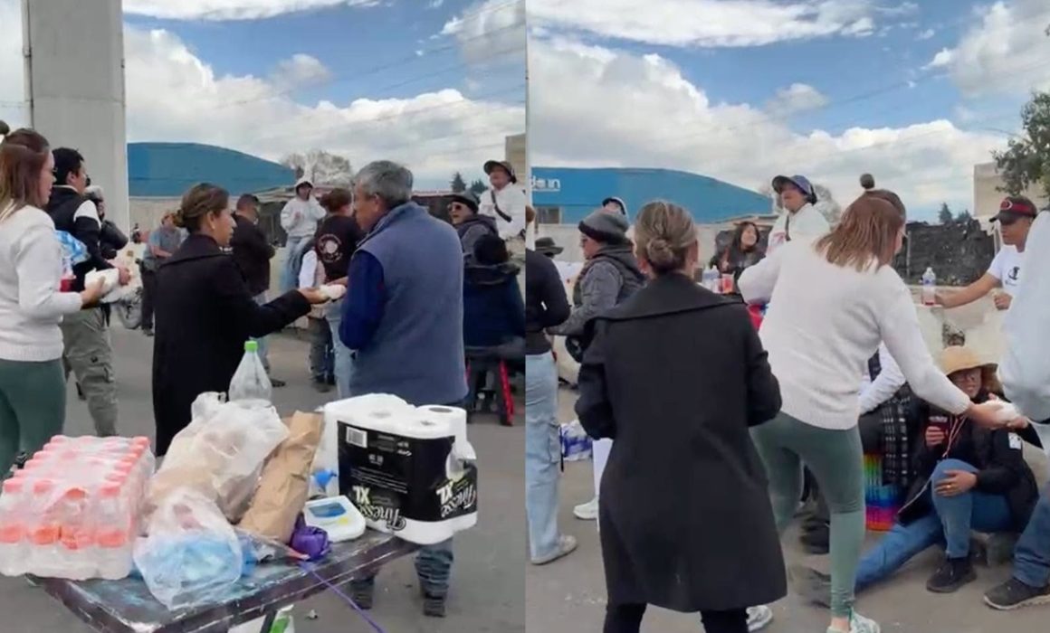Llevan tortas y agua a manifestantes y afectados en la México-Toluca