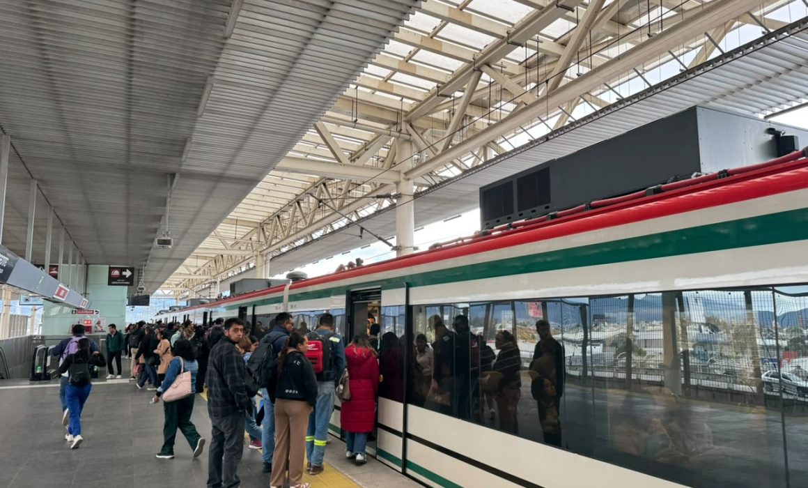 Mantiene Tren Interurbano alta demanda por bloqueos en Valle de Toluca