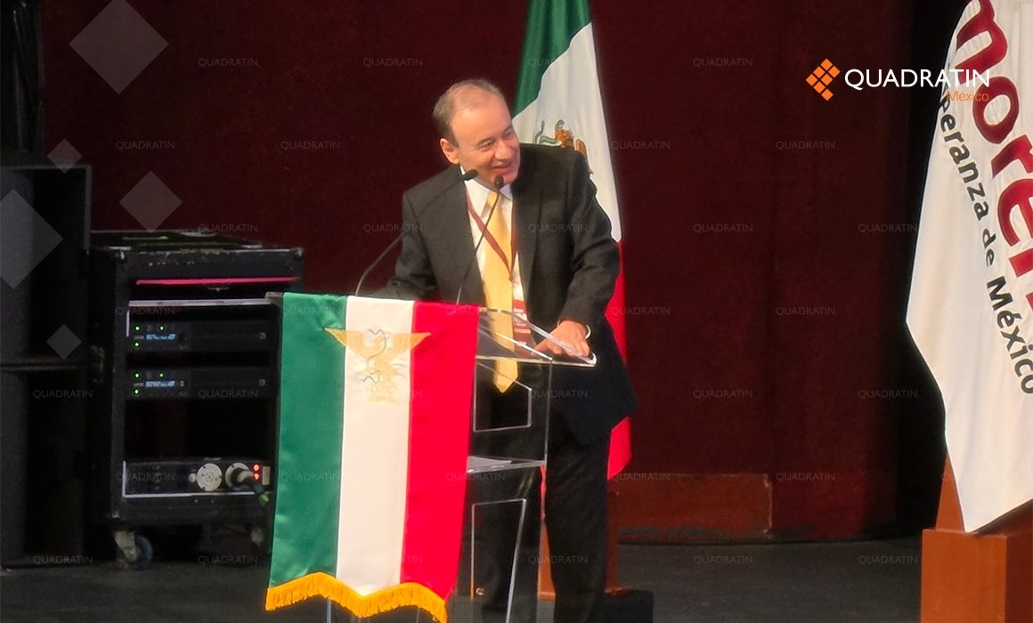 Morena celebra 15 años con llamado a unidad