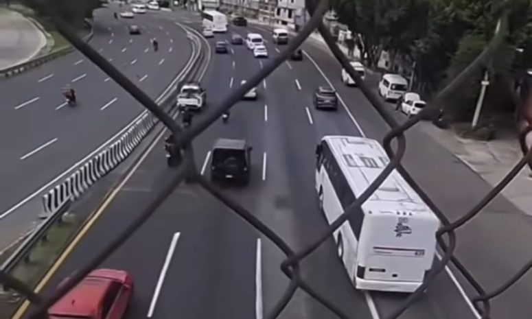 Persigue autobús a camión tras choque en la México-Pachuca