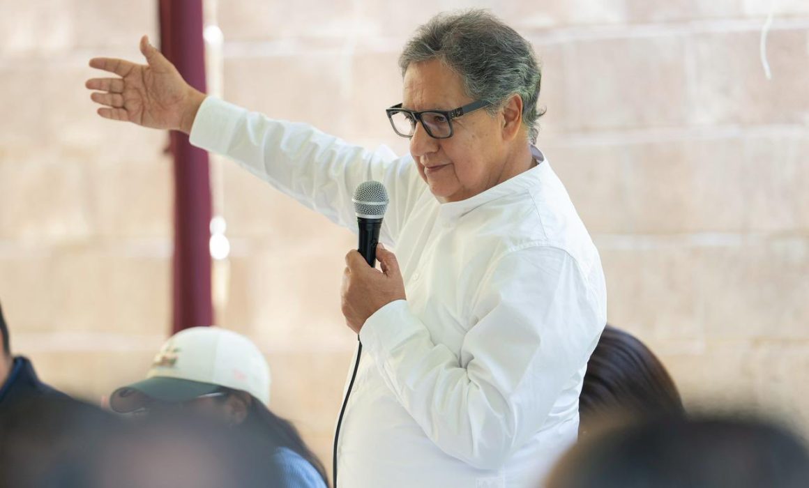 Pide Higinio Martínez cerrar polémica con EU y mantener el diálogo