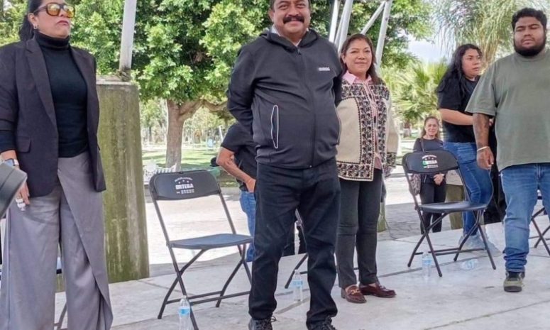 Pisotea Nazario austeridad da tenis corrientes y usa Balmain 24 mil