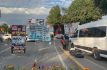 Ponen trabajadores del IMSS ofrenda en bloqueo de clínica 220 en Toluca