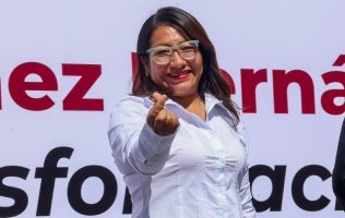 Presentan a 3 aspirantes de Morena ante 4 mil en Chimalhuacán