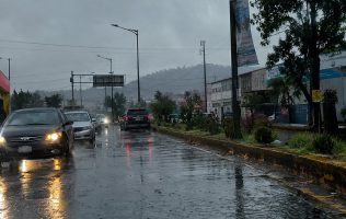 Prevé el SMN frío y chubascos para el Edomex