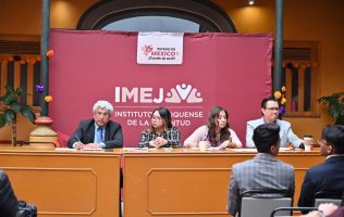 Promueve Alejandra Figueroa debate político entre jóvenes mexiquenses