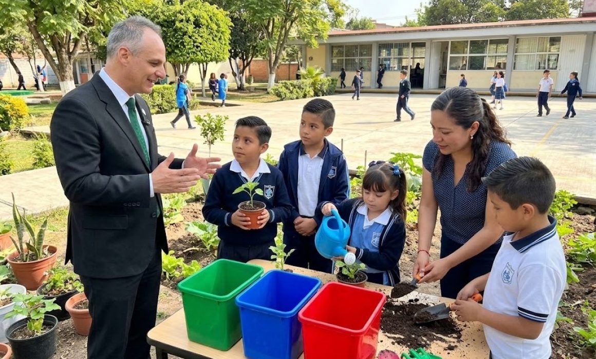 Propone Cuanalo incluir educación ambiental obligatoria en las escuelas