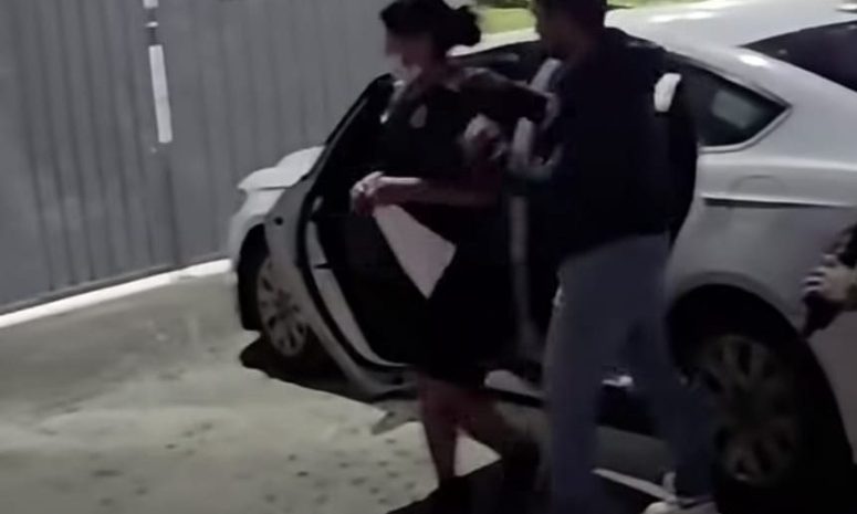 Reaprehenden a mujer por robo con violencia en tiendas de Ecatepec