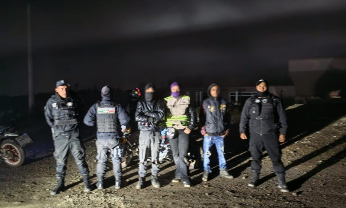Rescatan a 3 motociclistas varados cerca del Nevado de Toluca