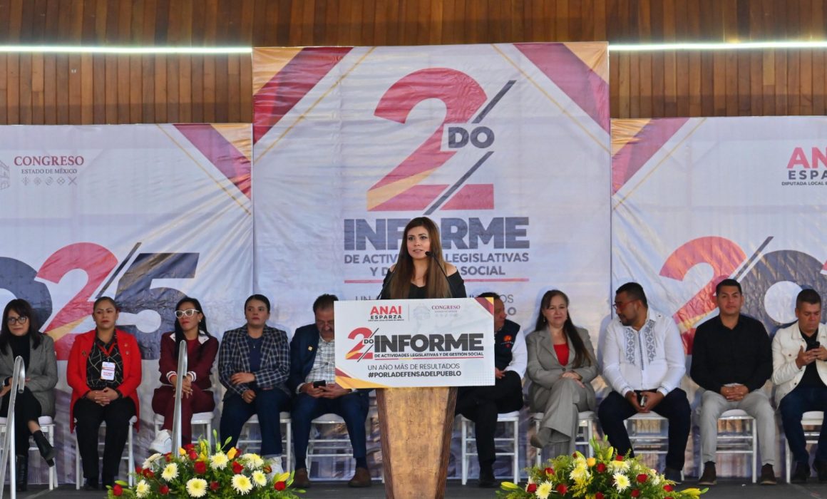 Rinde Yareli Esparza 2do informe de trabajo legislativo en Zinacantepec