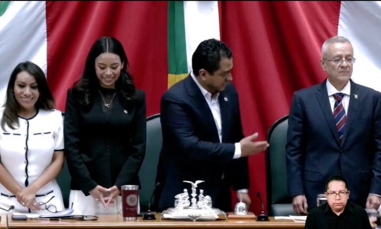 Atiende Óscar Flores preguntas de PAN, Morena y PT sobre el presupuesto