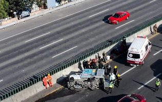 Se extiende por kilómetros el tráfico en la México-Pachuca por volcadura