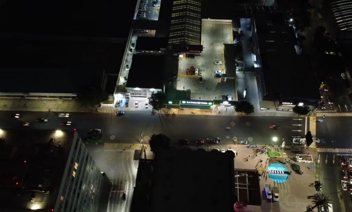 Transforma Raciel Pérez avenida Sor Juana con nueva iluminación LED