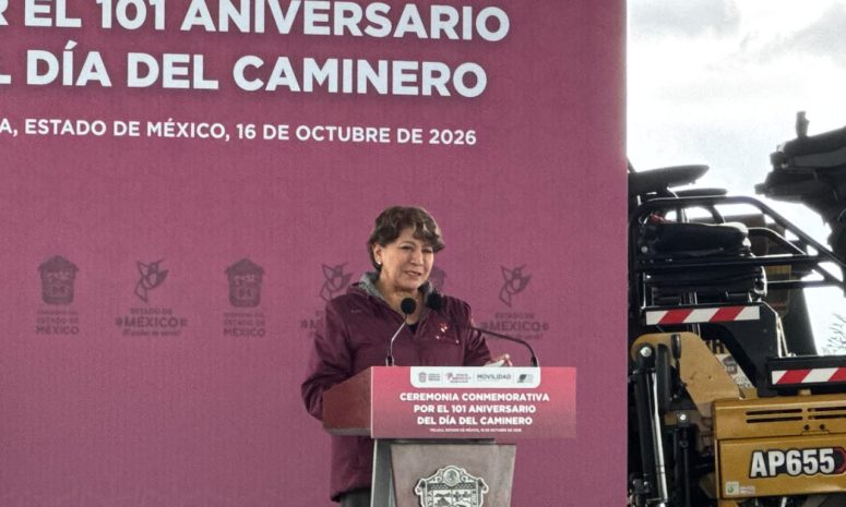 Reconoce Delfina Gómez labor de camineros en el Edomex