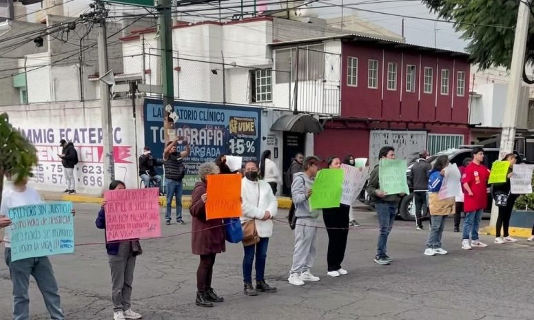 Bloquean Avenida Central en Ecatepec por falta de hemodiálisis