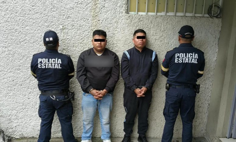 Capturan a 2 sujetos ligados a banda de robacargas en Huehuetoca